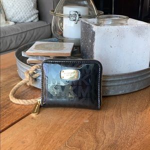 Michael Kors Wallet in black with gold details